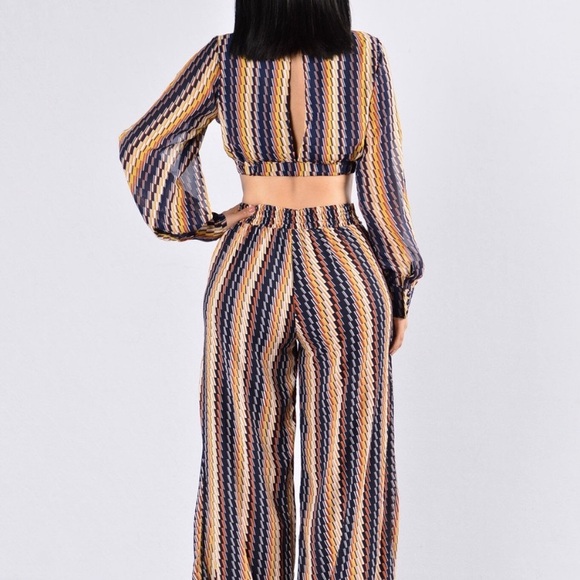 🪞 SET-  two piece matching set crop top and tie wide leg pants set - Picture 4 of 10